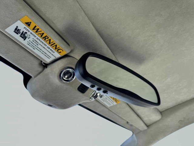 Used 2011 Aston Martin V12 Vantage Coupe image 40