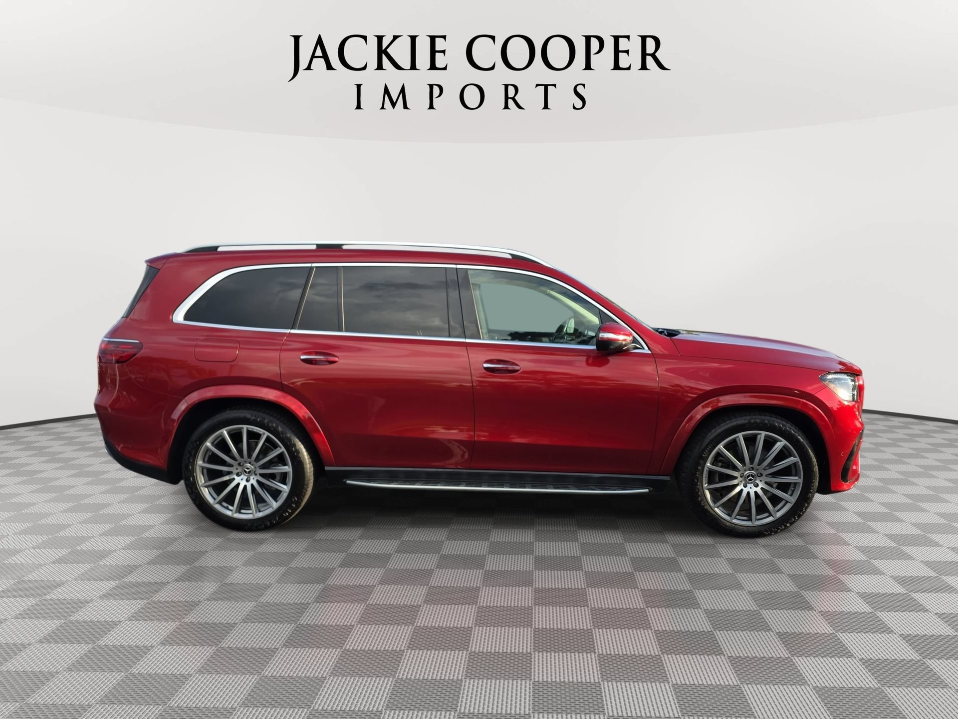 Used 2024 Mercedes-Benz GLS 580 4MATIC image 4