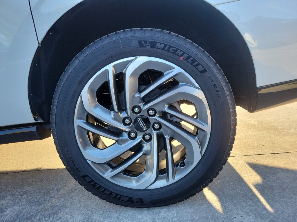 New 2027 Lincoln Navigator L Reserve AWD/4WD image 11