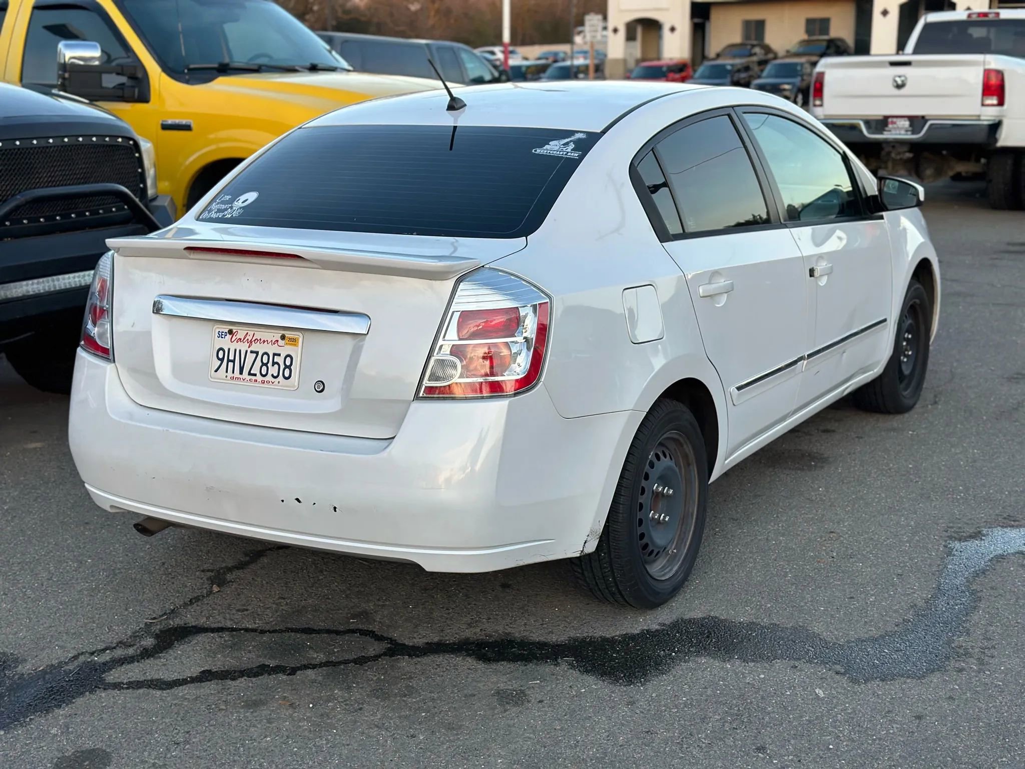Used 2011 Nissan Sentra 2.0 S image 3