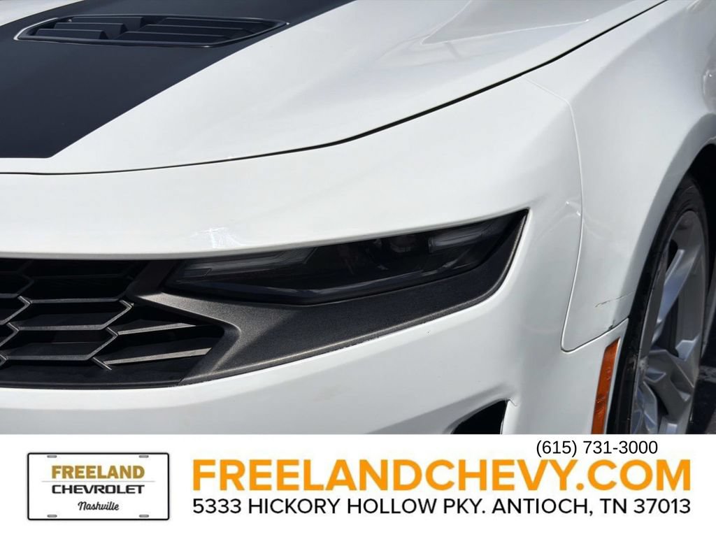 Used 2020 Chevrolet Camaro LT w/ Technology Package RWD image 10