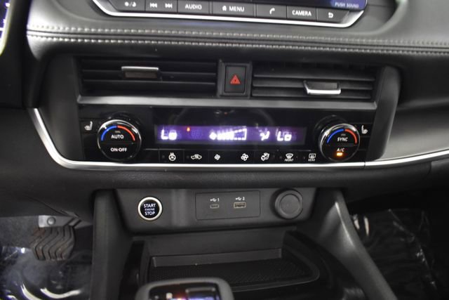 Used 2023 Nissan Rogue SV w/ SV Premium B Package AWD/4WD image 24
