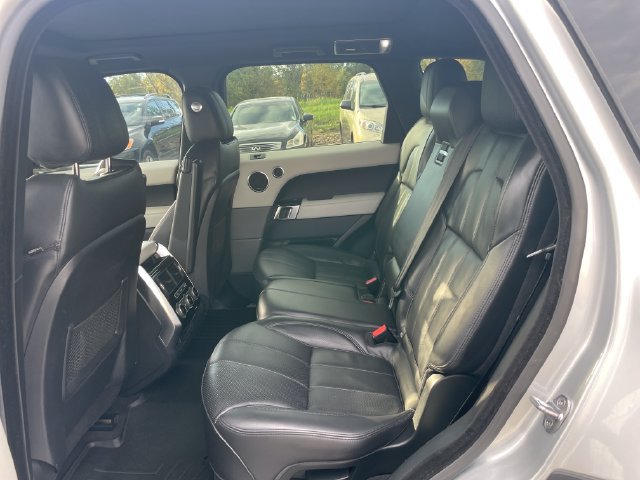 Used 2016 Land Rover Range Rover Sport Supercharged AWD/4WD image 28