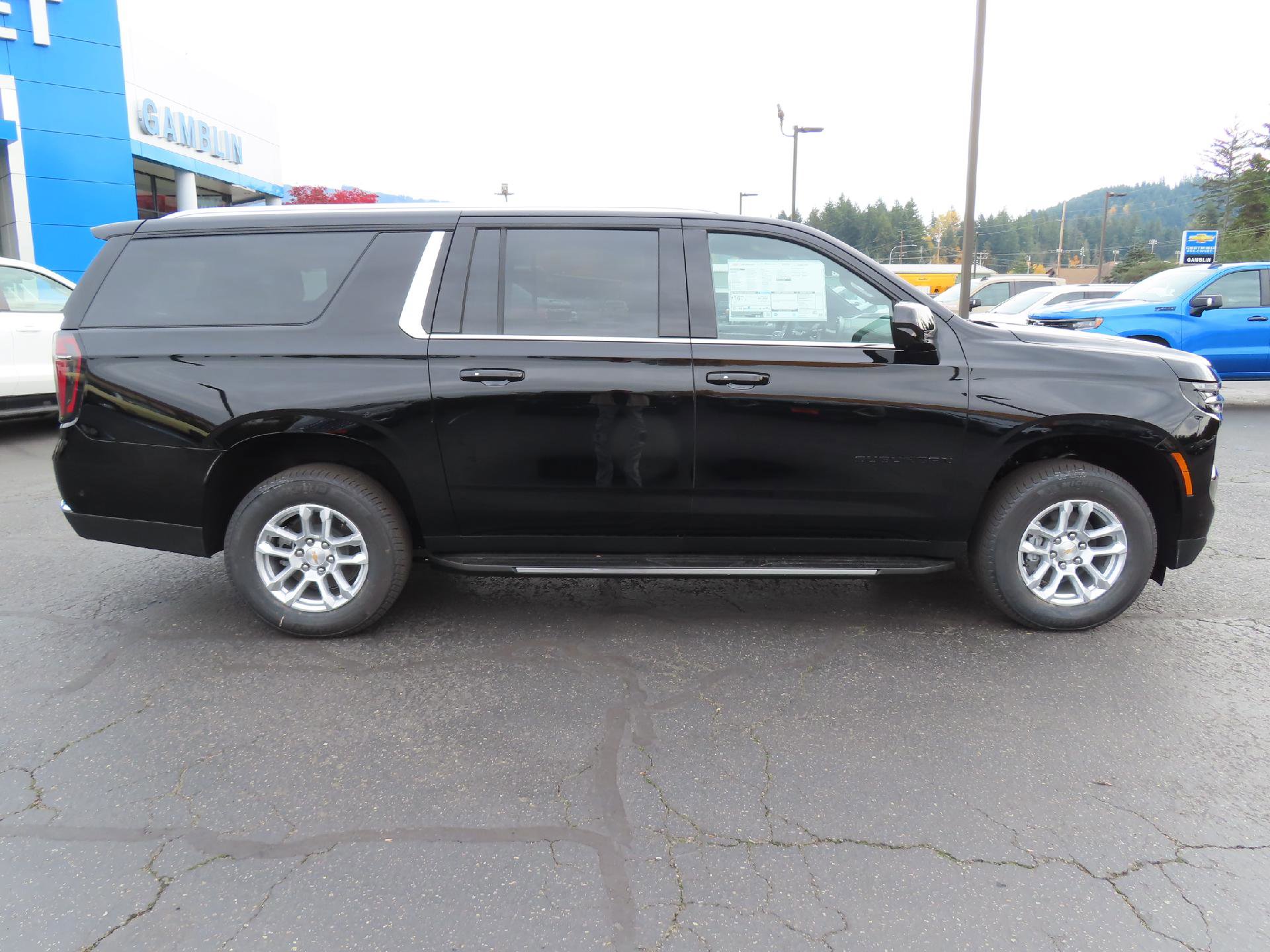 New 2026 Chevrolet Suburban LS w/ LPO, Dark Essentials Package image 8