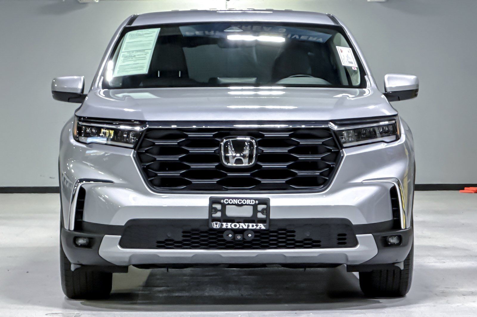 Used 2025 Honda Pilot EX-L image 6