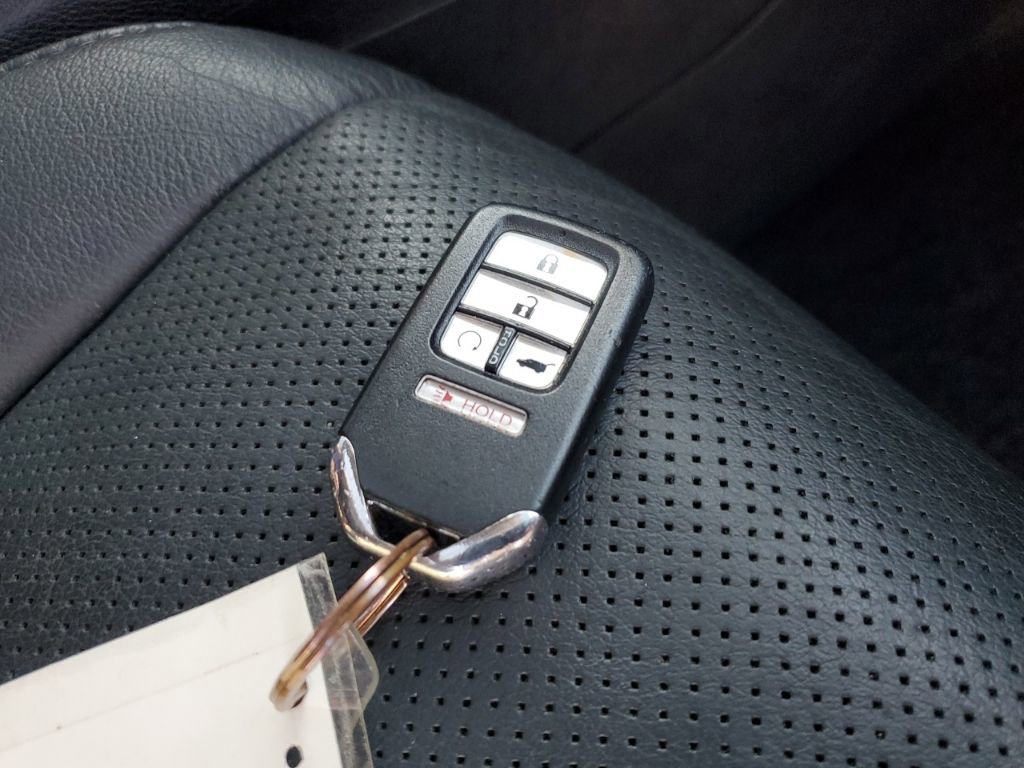 Used 2022 Honda Pilot Elite image 44