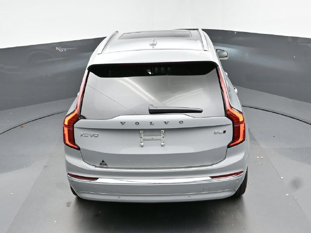 New 2026 Volvo XC90 B6 Plus w/ Protection Package Premier AWD/4WD image 49