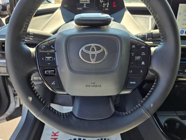Used 2023 Toyota Prius XLE FWD image 30