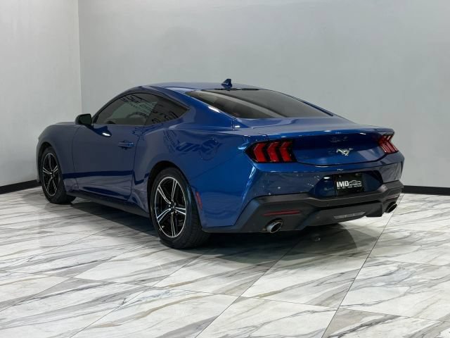 Used 2024 Ford Mustang Coupe RWD image 8