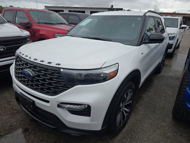 Used 2023 Ford Explorer ST-Line AWD/4WD image 30