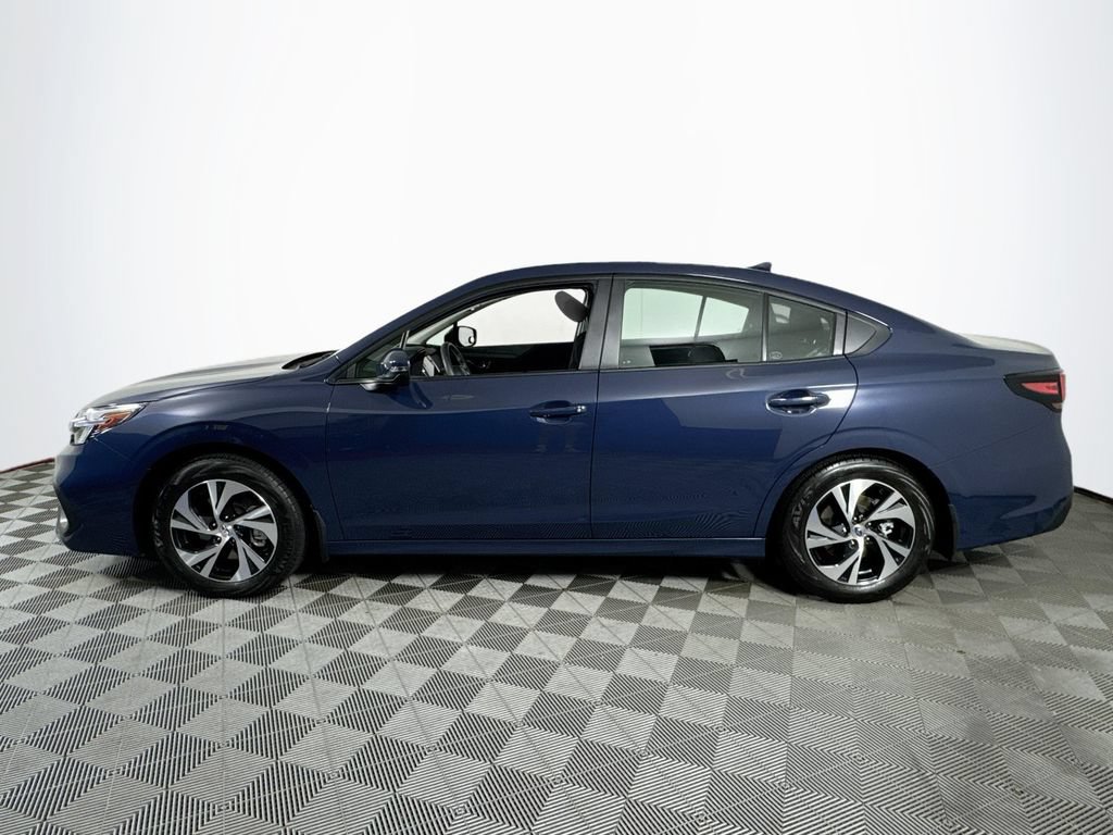 Used 2025 Subaru Legacy Premium AWD/4WD image 4