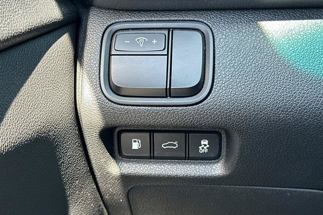 Used 2018 Kia Optima LX FWD image 27