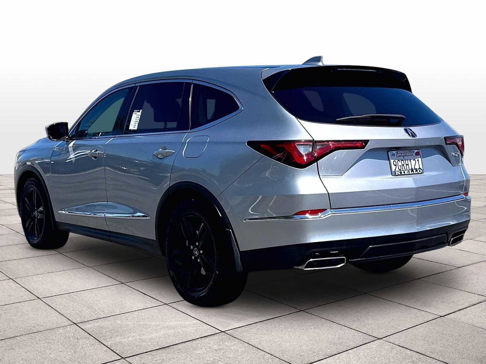 Used 2023 Acura MDX FWD image 14