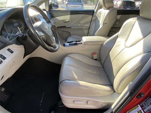 Used 2010 Toyota Venza AWD image 15