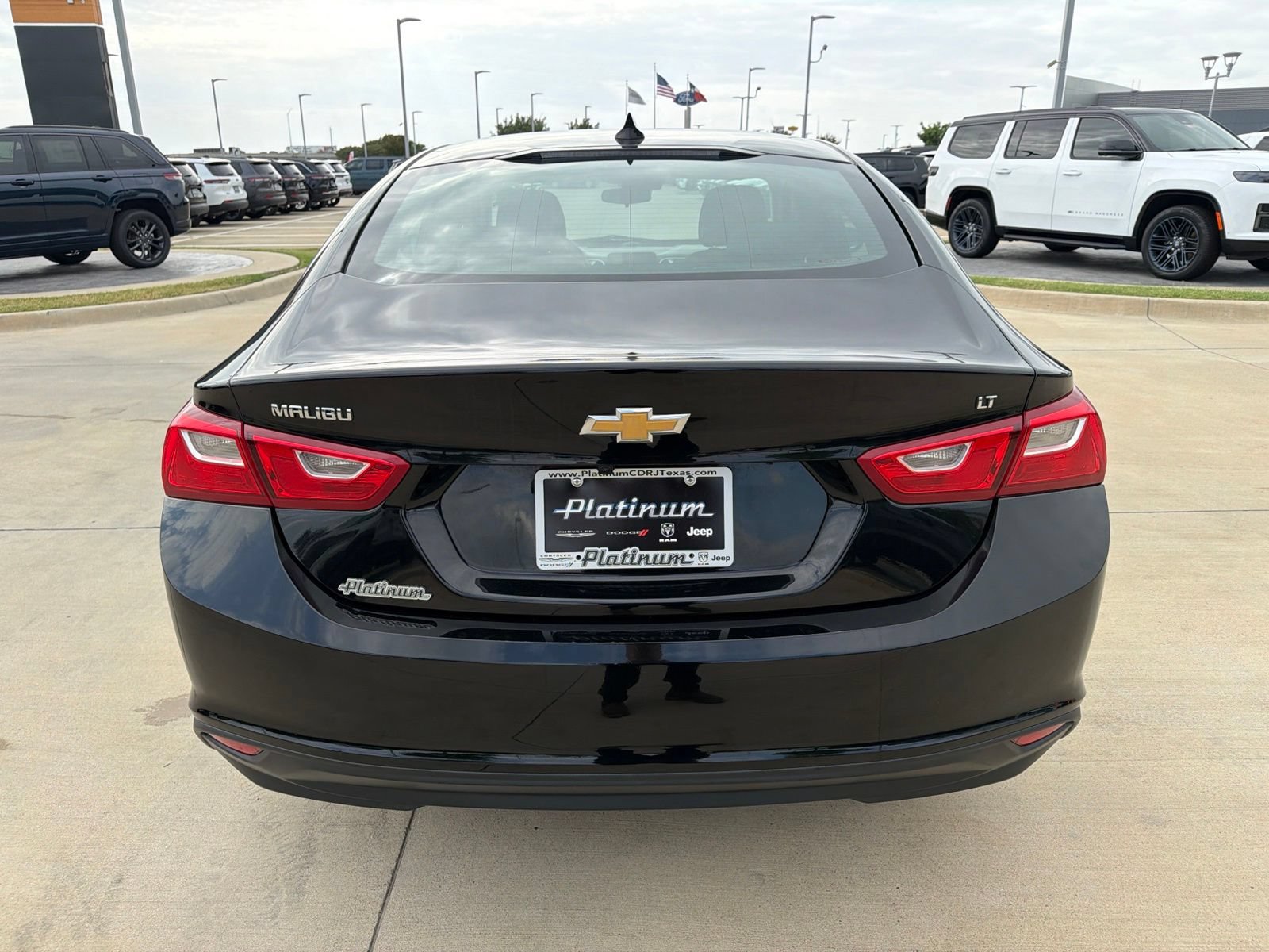 Used 2023 Chevrolet Malibu LT FWD image 4