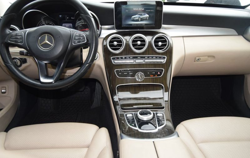 Used 2018 Mercedes-Benz C 300 Sedan w/ Premium Package image 30