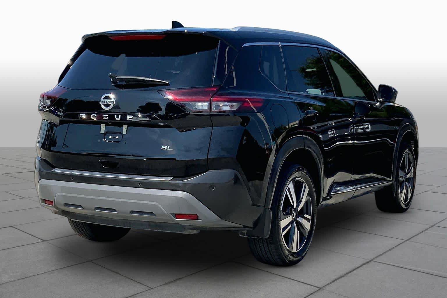 Used 2021 Nissan Rogue SL w/ Premium Package FWD image 13