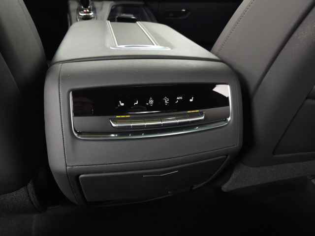 Used 2021 Cadillac Escalade Sport w/ Driver Assist Tech Package AWD/4WD image 39