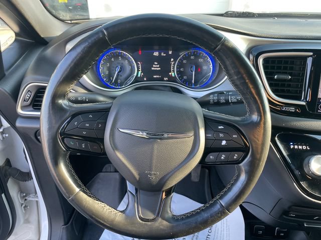 Used 2020 Chrysler Pacifica Touring-L Plus FWD image 25