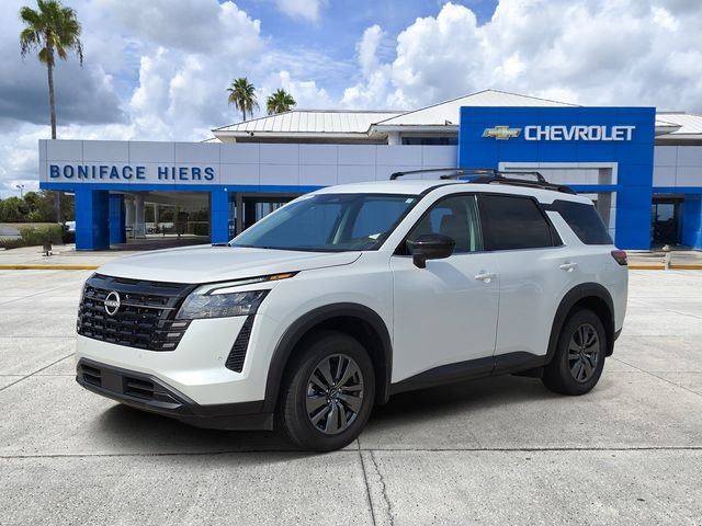 Used 2026 Nissan Pathfinder SV FWD image 2