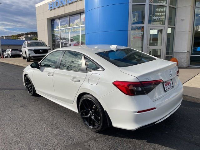 Used 2023 Honda Civic Sport image 3