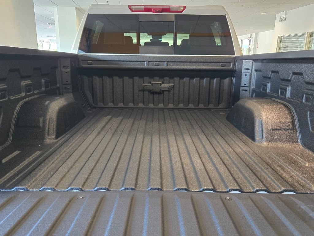 New 2026 Chevrolet Silverado 1500 ZR2 w/ LPO, Dark Essentials Package AWD/4WD image 14