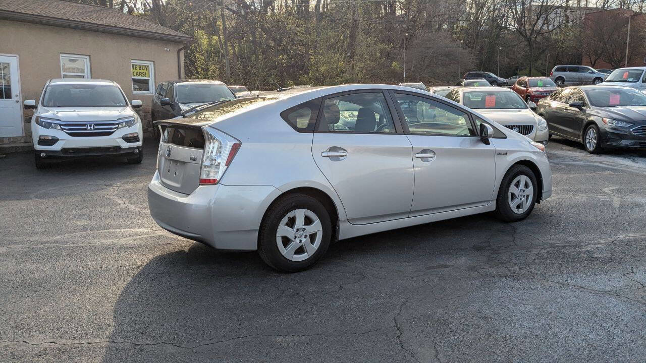Used 2011 Toyota Prius Two image 7