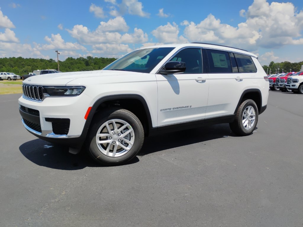 New 2026 Jeep Grand Cherokee L Laredo