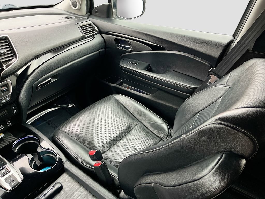 Used 2020 Honda Pilot Elite image 24