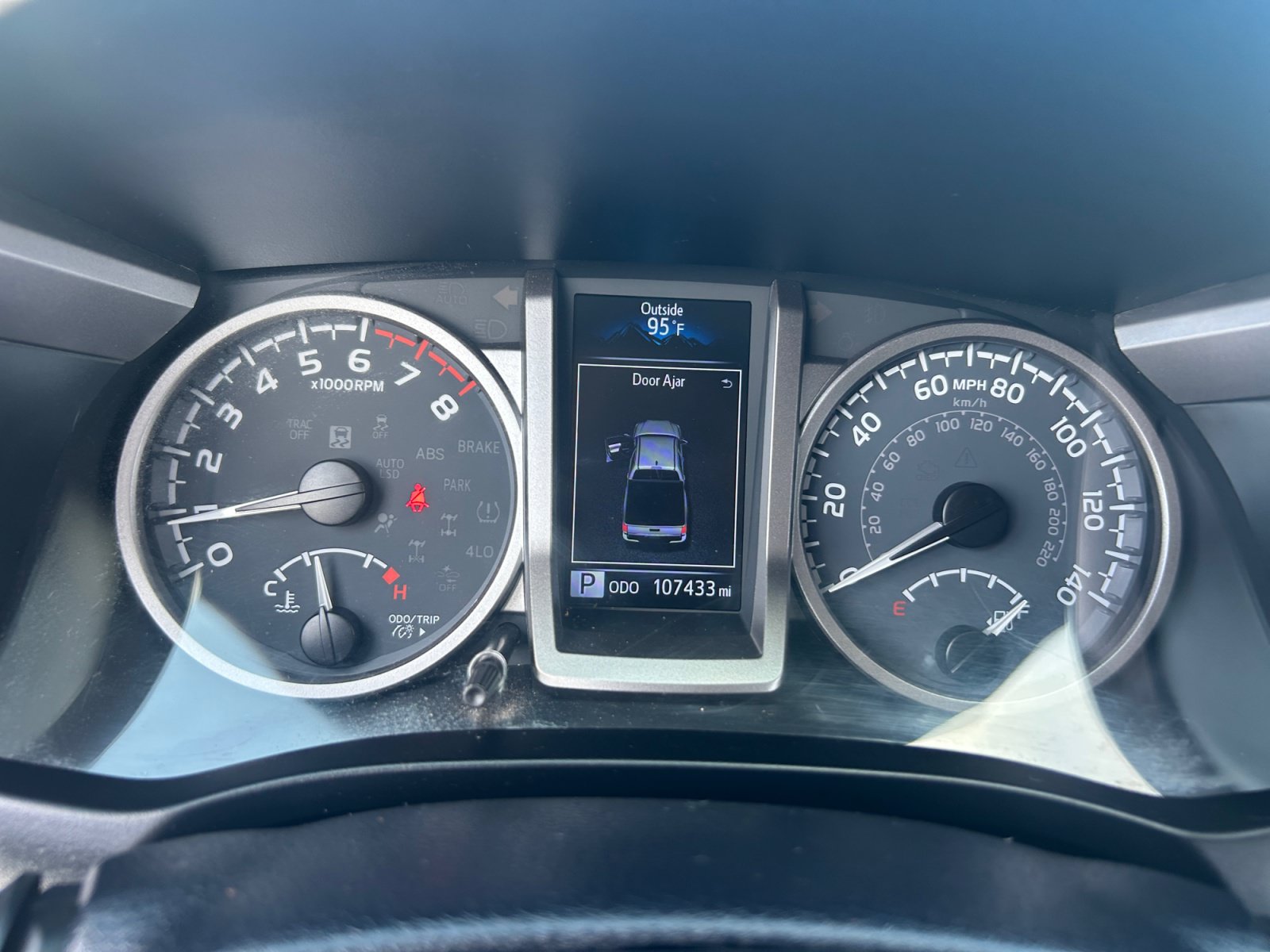 Used 2022 Toyota Tacoma SR5 RWD image 10