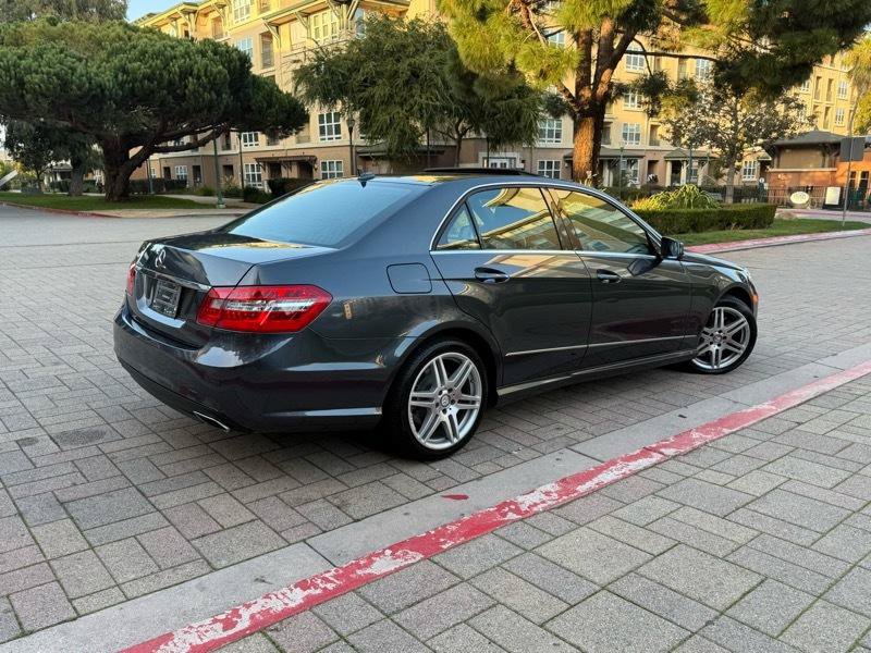 Used 2010 Mercedes-Benz E 550 Sedan image 10