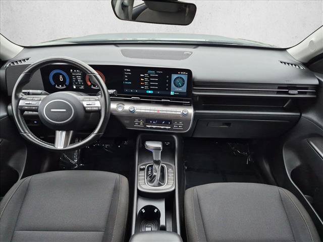 Used 2025 Hyundai Kona SEL FWD image 17
