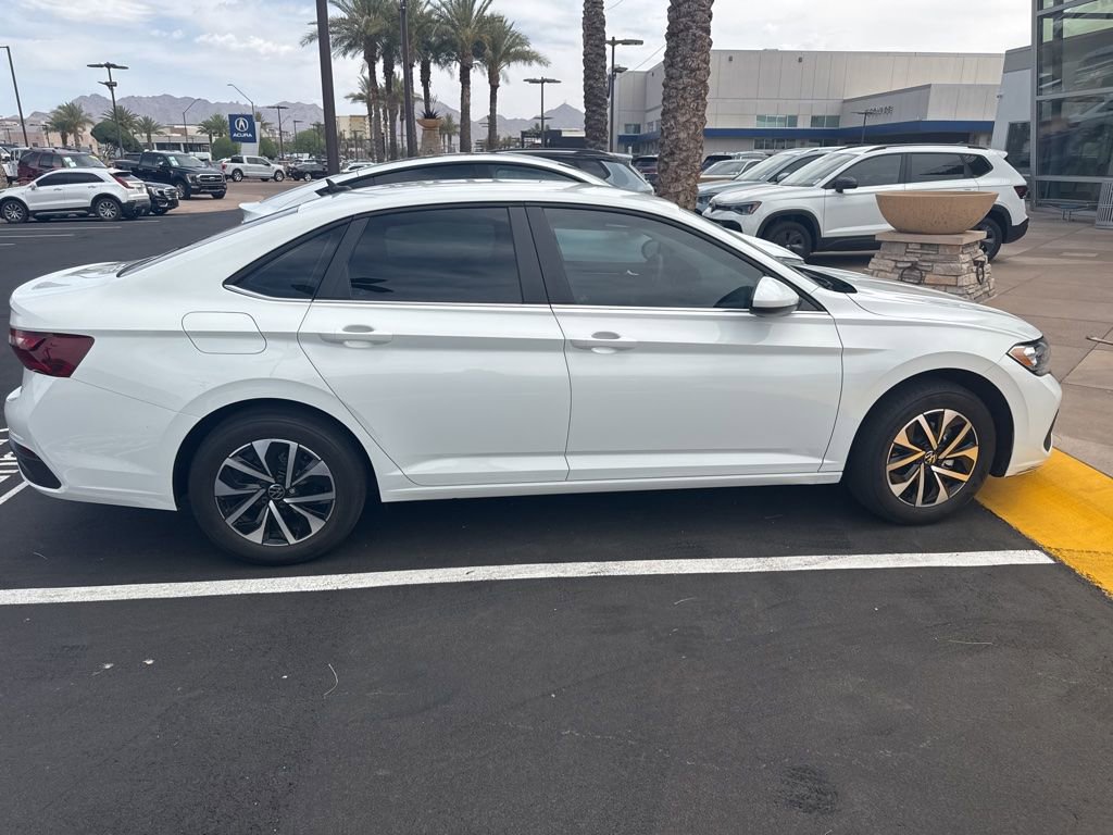 Used 2023 Volkswagen Jetta S FWD image 4