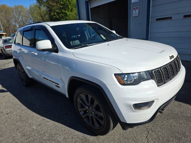 Used 2016 Jeep Grand Cherokee Limited 75th Anniversary image 3
