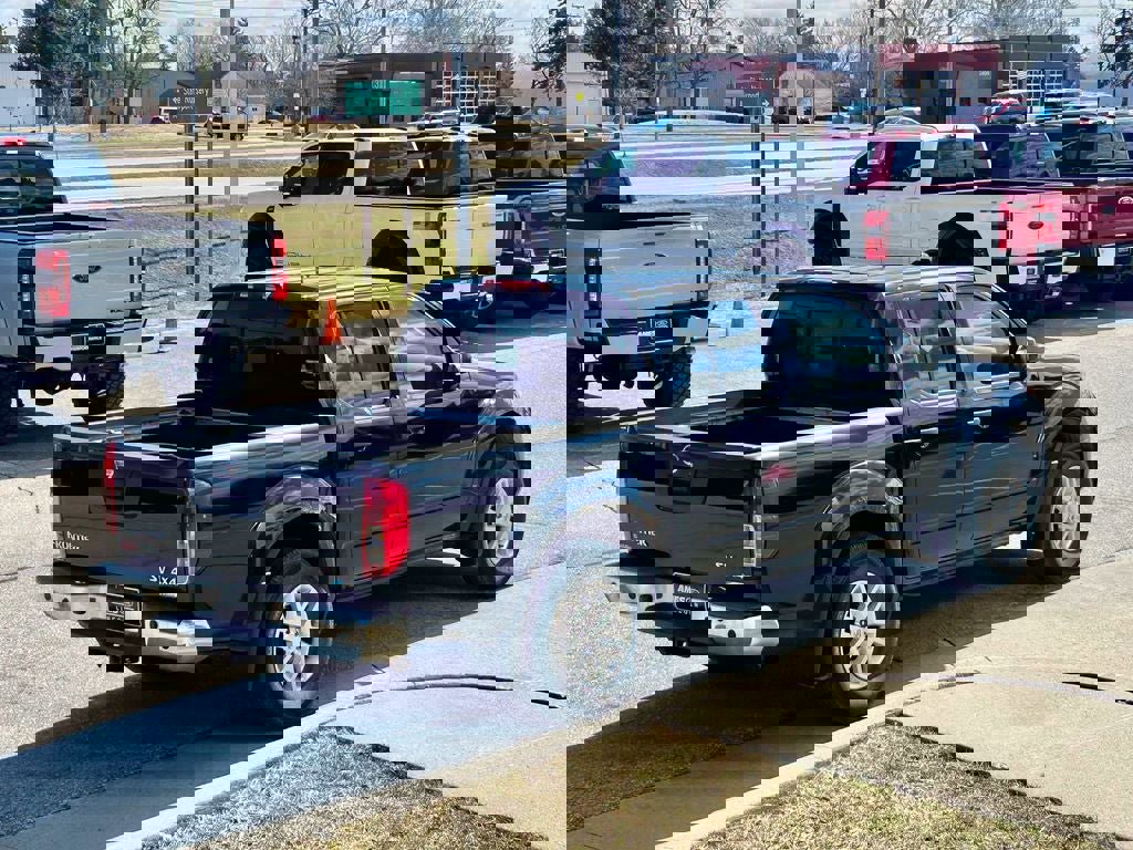 Used 2018 Nissan Frontier SV w/ Value Truck Package image 6