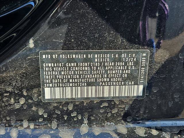 Used 2025 Volkswagen Jetta SE image 17