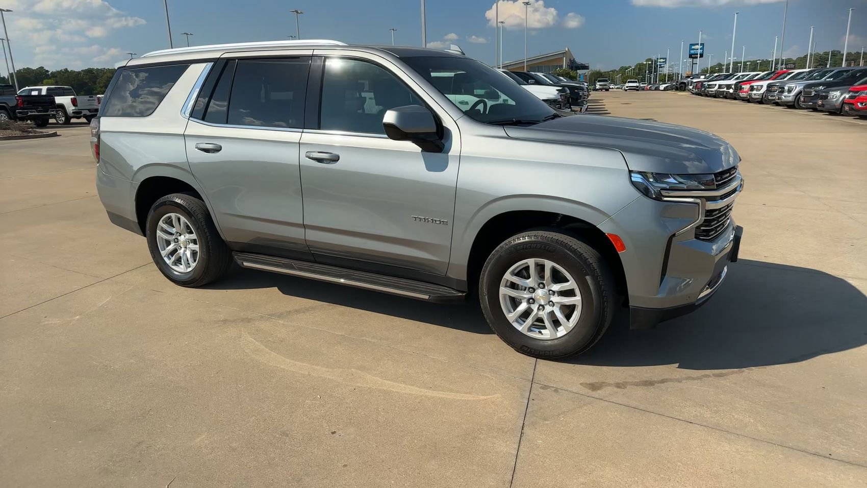 Used 2023 Chevrolet Tahoe LT image 3