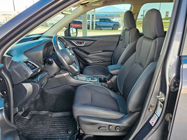 Used 2020 Subaru Forester Premium image 16