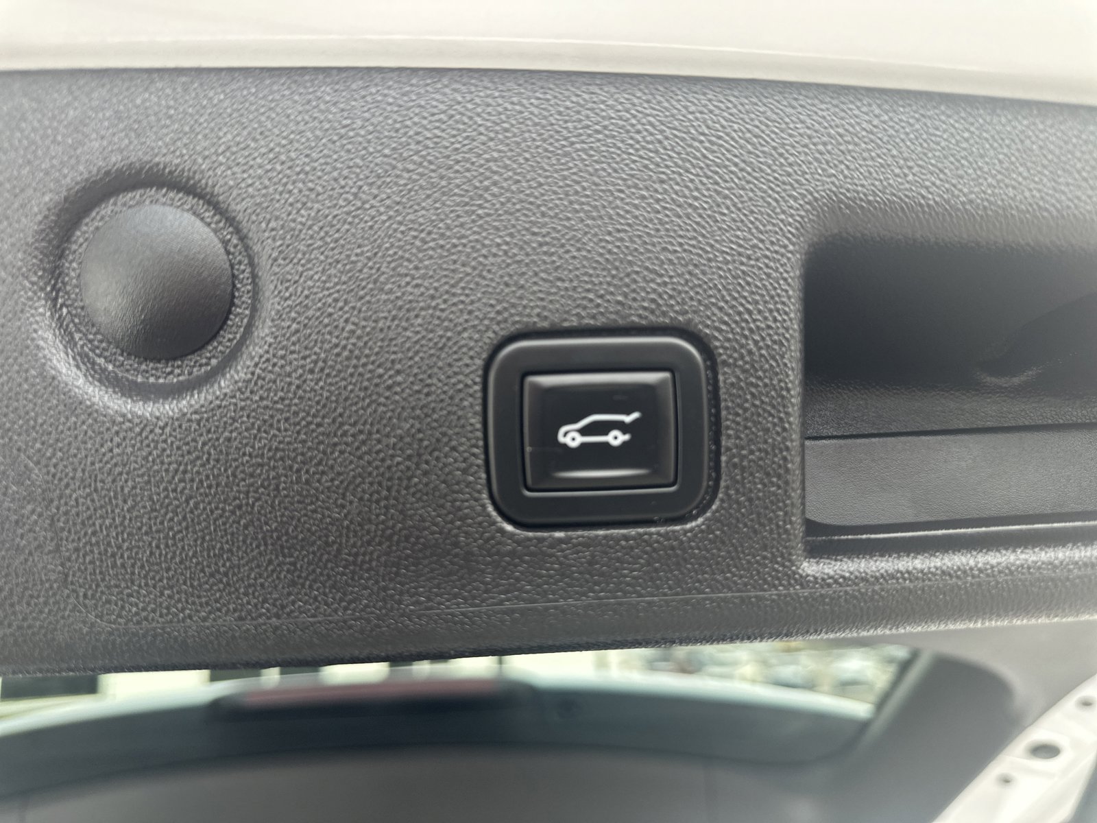 Used 2024 Chevrolet Equinox LT image 25