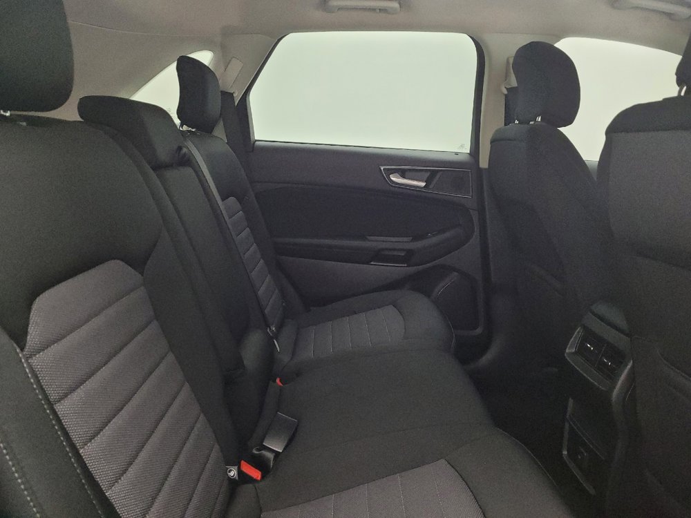 Used 2019 Ford Edge SE w/ SE Fleet Driver's Package FWD image 19