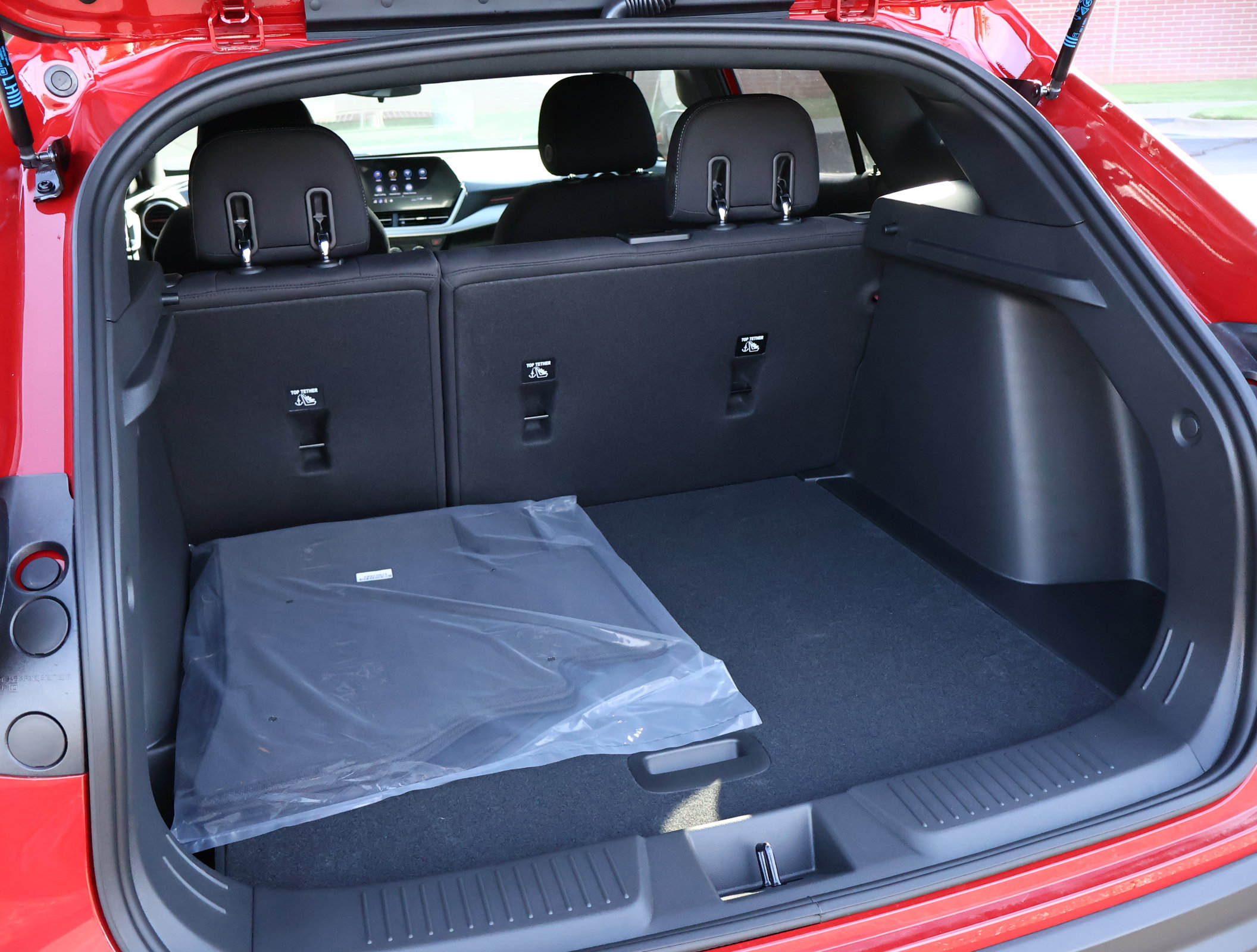 New 2026 Chevrolet Trax RS w/ Driver Confidence Package FWD image 17