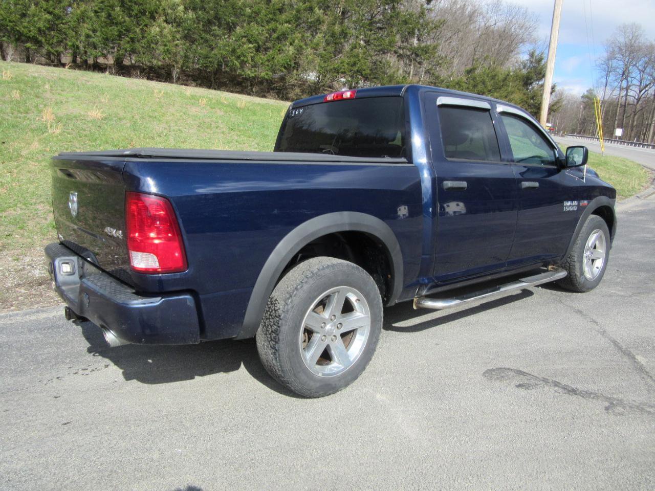 Used 2014 RAM 1500 Express image 3