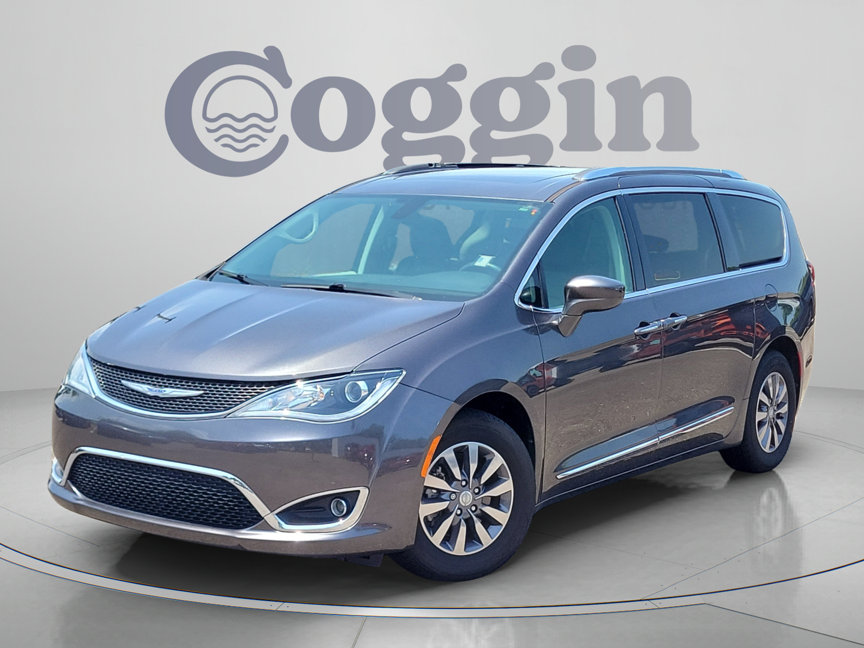 Used 2019 Chrysler Pacifica Touring-L Plus FWD image 1