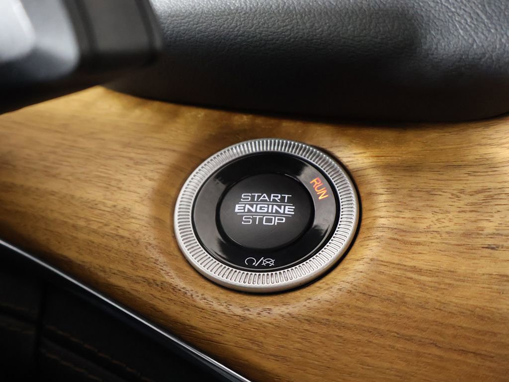 Used 2023 Jeep Grand Cherokee Summit image 40