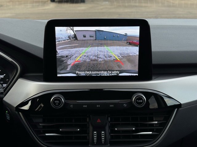 Used 2020 Ford Escape SE image 4