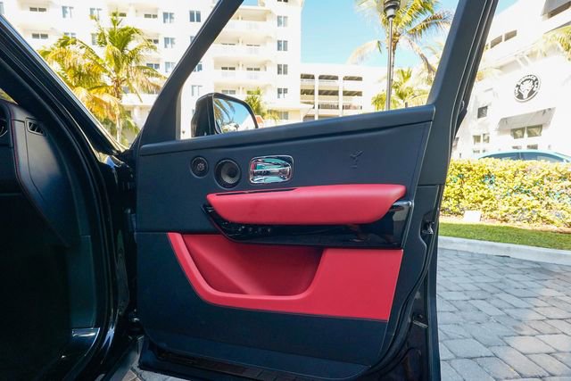 Used 2023 Rolls-Royce Cullinan w/ Cullinan Package image 79