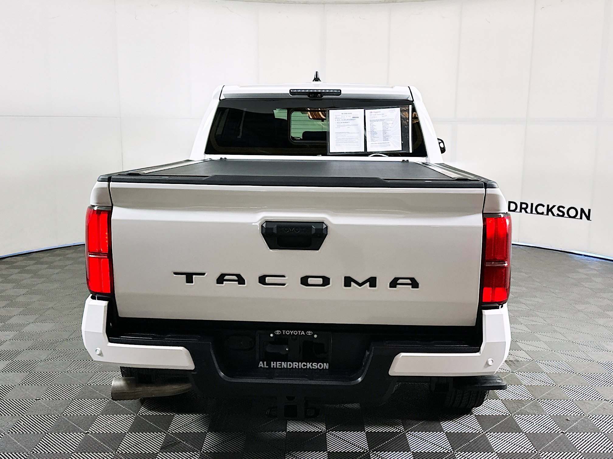 Used 2025 Toyota Tacoma TRD Sport image 4