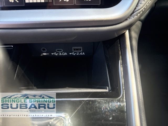 Certified 2025 Subaru Outback Onyx Edition AWD/4WD image 43