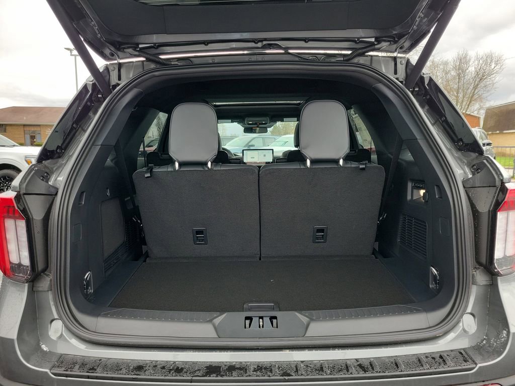 New 2026 Ford Explorer ST w/ Sun And Sound Package image 10