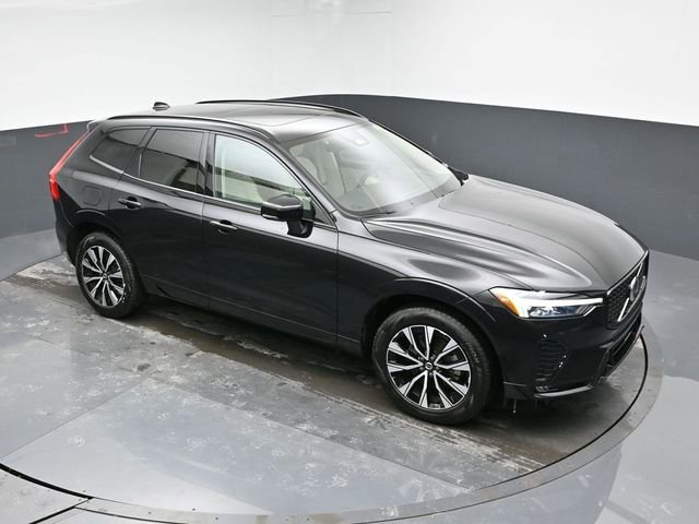 Used 2024 Volvo XC60 B5 Plus image 35
